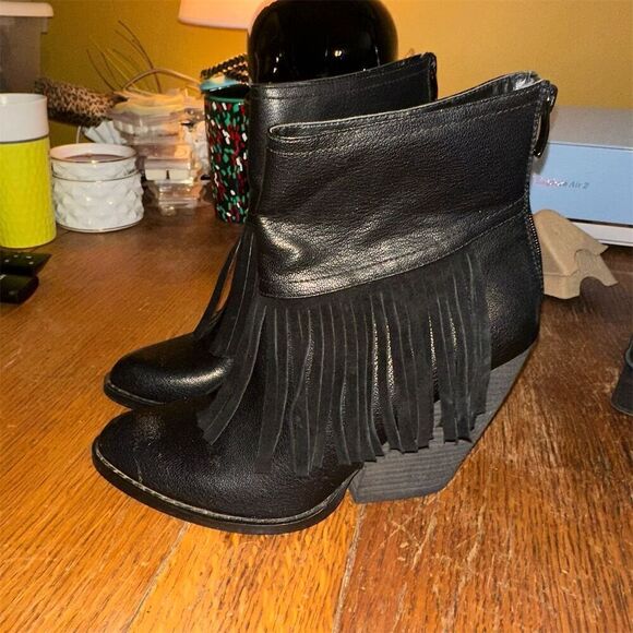 Very Volatile Khloe Fringe Ankle Boots Women's Size 9 Black Block Heel - Picture 4 of 10